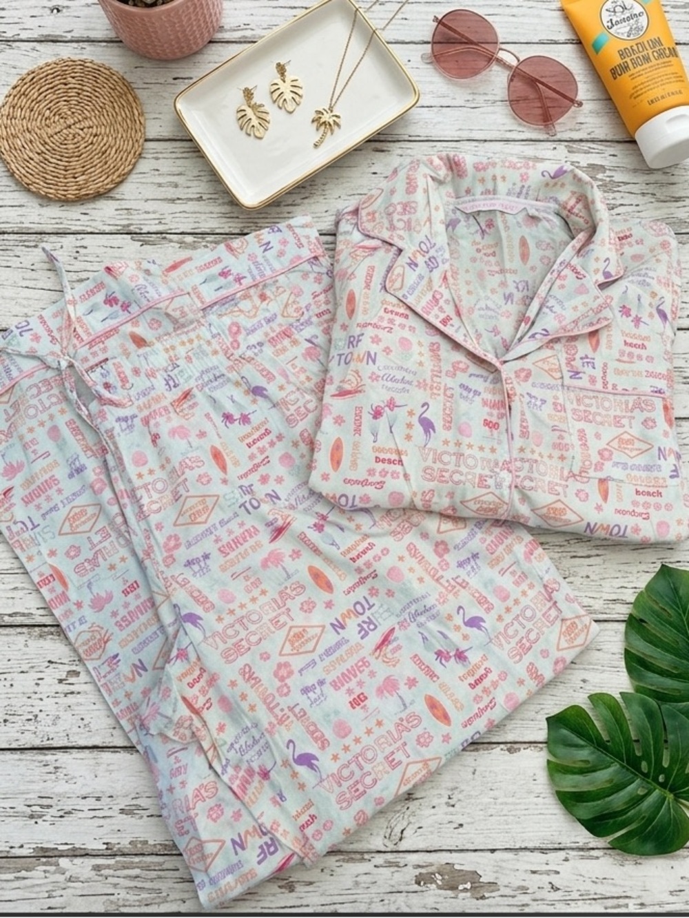 Vintage Y2K Victoria's Secret Tropical Surf Coconut Pajama Set Large